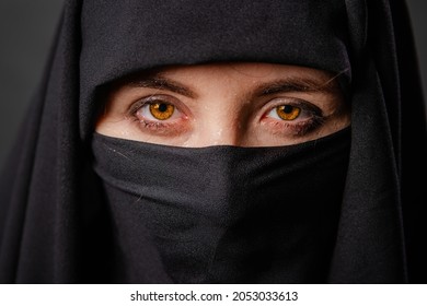 340 Afghanistan burqa Images, Stock Photos & Vectors | Shutterstock