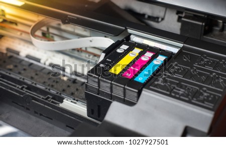 Close up printer ink jet cartridge by selective focus