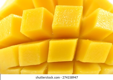 Close Up Rip Mango Slice  Cubes Cut