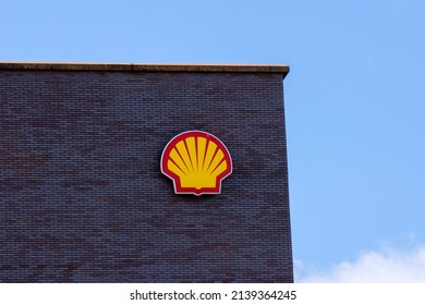 Close Up Shell Logo On A Building At The Energy Transition Campus Amsterdam Amsterdam The The Netherlands 17-3-2022