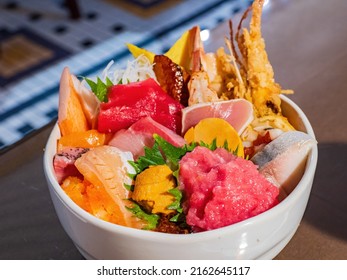 1,621 Chirashi bowl Images, Stock Photos & Vectors | Shutterstock