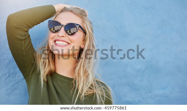 close-shot-stylish-young-woman-600w-4597