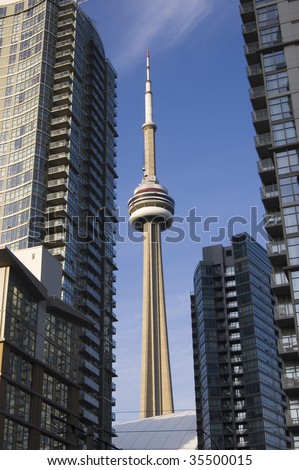 Close up of Toronto CN Tower / cityscape
