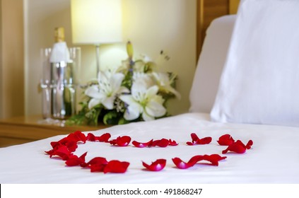 Heart Petals On Bed Images Stock Photos Vectors Shutterstock