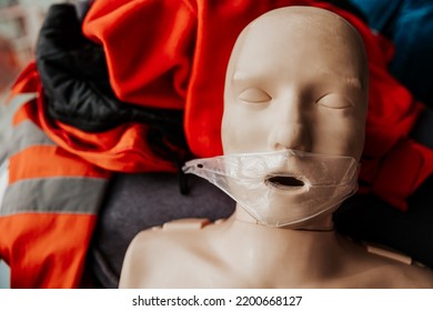 Close Up: Ife Size Training Dummy Model, Doll Face, Detail, Mannequin Mouth Wide Open, Medical Equipment. Paramedic Class Training Simple Props Abstract Concept