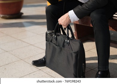 2,451 Hand Laptop Carry Stock Photos, Images & Photography | Shutterstock