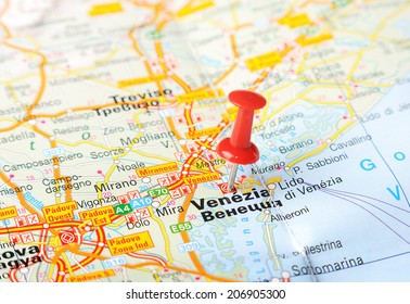 Close Up Of  Venice , Italy Map With Red Pin    - Travel Concept