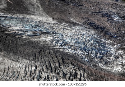 Close up view of active glacier son Mount Rainier