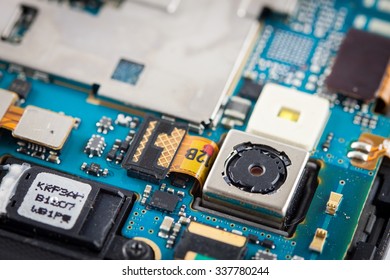 36,355 Inside a smart phone Images, Stock Photos & Vectors | Shutterstock