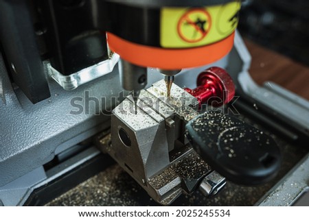 close-view-key-copying-machine-450w-2025245534.jpg