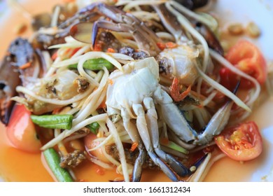 Close Up View Of Papaya Salad With Seafood For Eating In Daily Life 