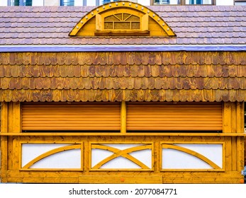 Closed Hut At The Christmas Market In Munich - Bavaria