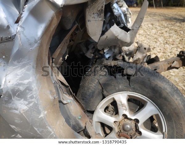 Closed up image of a car crash. The broken\
engine because of seriously\
accident.