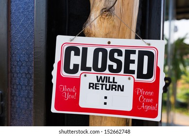 Closed Sign In Front Of Store With Copyspace Ready To Put Time In