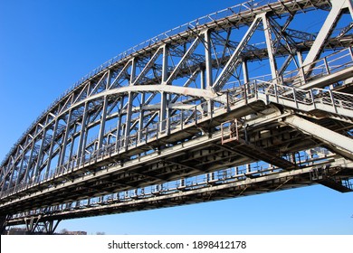 Close-up of arched span of the rilway double-track bridge - Powered by Shutterstock