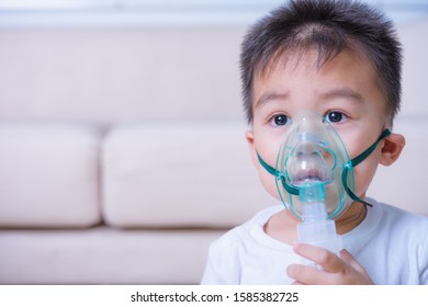 2,095 Asian oxygen mask Images, Stock Photos & Vectors | Shutterstock