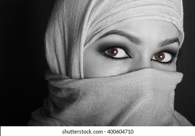 Closeup Beautiful Mysterious Eyes Eastern Woman Stock Photo 400604710 ...