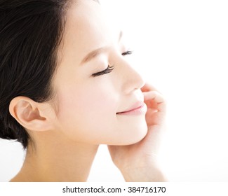 顔 アップ 女性 日本人 笑顔 の画像 写真素材 ベクター画像 Shutterstock