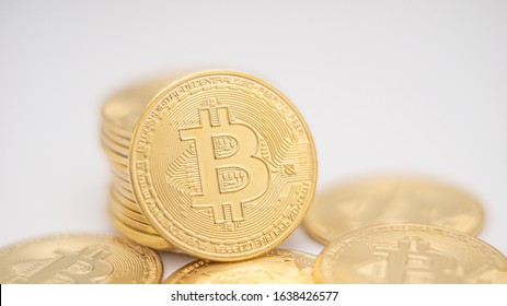 17 Coinbase Crisis Images, Stock Photos & Vectors | Shutterstock