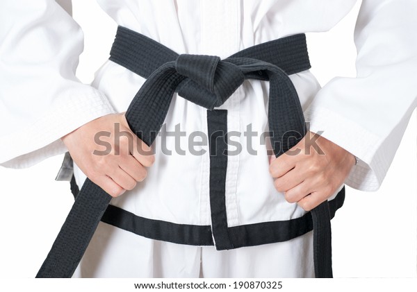 how to tie up a martial arts belt