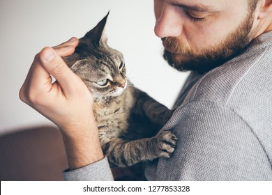 5,521 Man his cat Images, Stock Photos & Vectors | Shutterstock