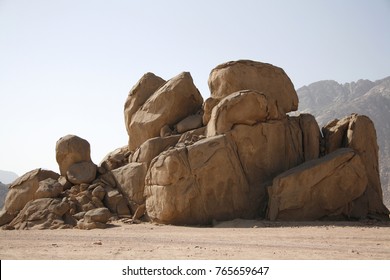 Closeup Desert Boulders