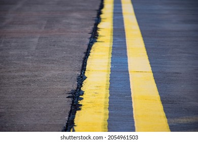 668 Airport ground markings Images, Stock Photos & Vectors | Shutterstock