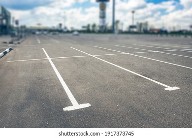 Closeup of the empty parking lots near trade center