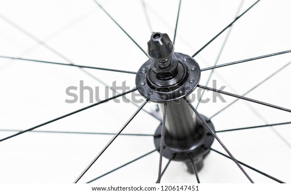 bicycle wheel hub