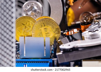 Close-up Of Gold Bitcoin On Computer Components Background, Technology And Digital Currency Concept