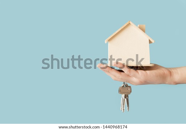 Closeup Hand Holding Keys Wooden House Stock Photo 1440968174 ...