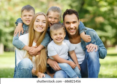 family of 3 kids