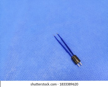 229 Tooth tissue forceps Images, Stock Photos & Vectors | Shutterstock