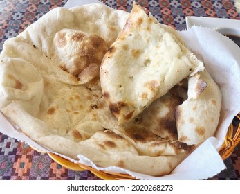 808 Naan basket Images, Stock Photos & Vectors | Shutterstock