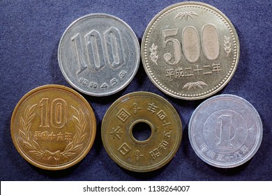 Closeup Japanese Coins 500 100 10 Stock Photo 1138264007 | Shutterstock