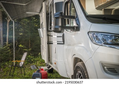 1,100 Camper Van Night Images, Stock Photos & Vectors | Shutterstock