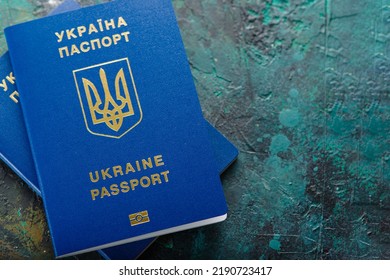 2,642 Ukrainian biometric passport Images, Stock Photos & Vectors ...