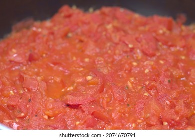 Close-up On Homemade Tomato Sauce, Tomato Sauce With Blurred Background, Homemade Food, Making Tomato Sauce, Sauce To Eat With Pasta