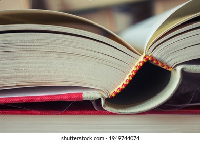 Livres Empiles Hd Stock Images Shutterstock