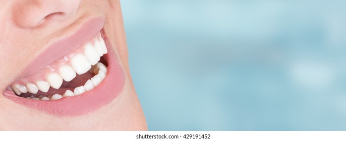 Publicidad Clinica Dental Imagenes Fotos De Stock Y Vectores Shutterstock