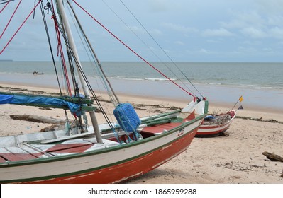 Close-up Photo Of A Fisherman's Boat Found On A Beach On The Island Of Marajó, Brazil.