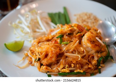 Close-up Photo Of Pad Thai. Asian Food. Thai People. There Is Space. Take A Side View. Blurred Background.