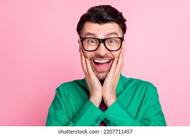 Closeup Photo Of Young Nervous Guy Touch Hands Head Shock Happy Surprised Looking You Isolated On Pink Color Background