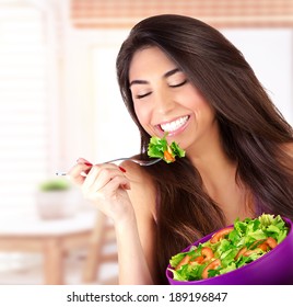 4,871 Arab Girl Eating Images, Stock Photos & Vectors | Shutterstock