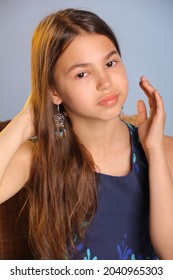 438 Brunette 12 year old Images, Stock Photos & Vectors | Shutterstock