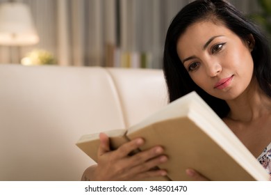 indian woman reading book