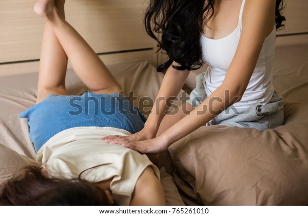 Wunderschöne Lesbische Massage