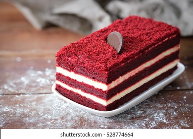 Red velvet cake square shape