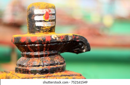 shiva linga images stock photos vectors shutterstock https www shutterstock com image photo closeup shiva linga statue symbol icon 752161549