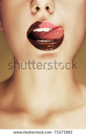 lick chocolate woman Lick chocolate woman